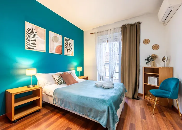 Porta Romana Luminoso Trilocale Con Balcone 公寓