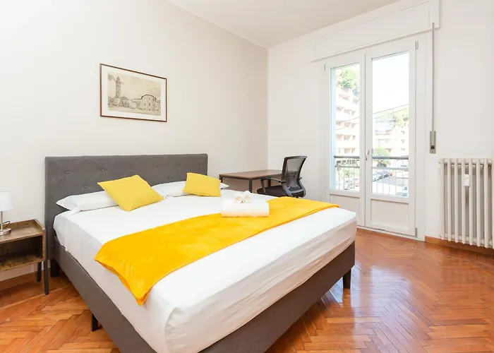 Artstay Porta Romana Apt, Parking, Centre