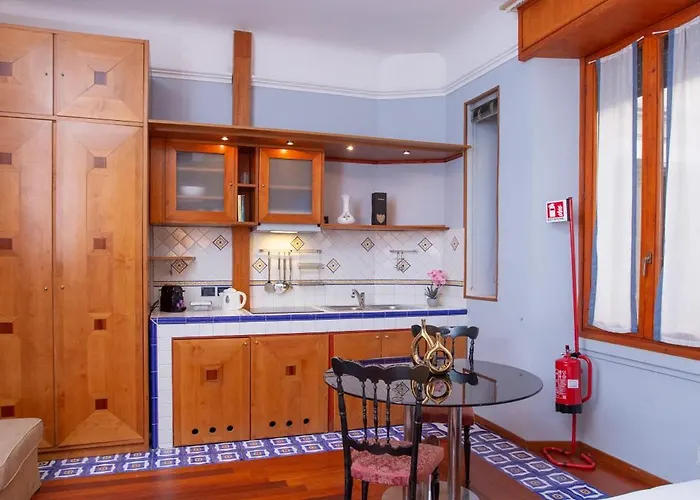 Apartmán Artstay Sempione, Near Metro, Centre
