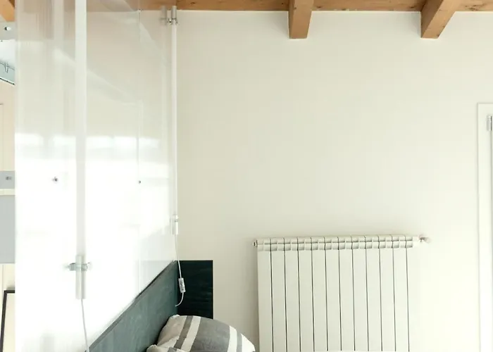 Nolo Urban Loft Milan-metro M1 Pasteur Mediolan