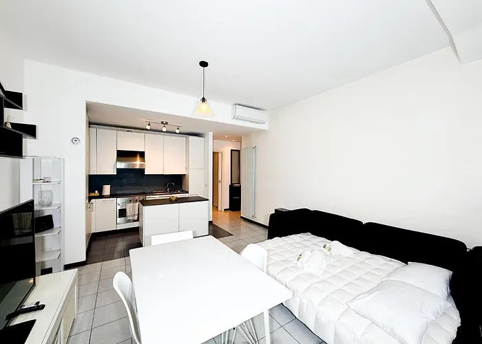 Sweet Staying At Large 3rooms In Navigli Apartmán