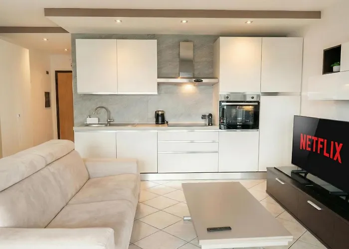 Panoramic Terrace 16th Floor Private Parking *