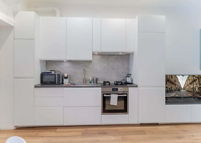 Apartment Moda Porta Romana M3 Lodi Tibb Self-check-in