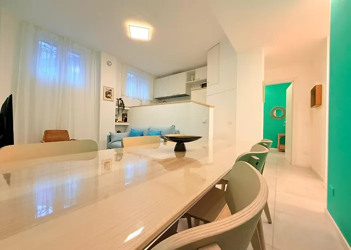 New In The Prada Foundation Apartmán *