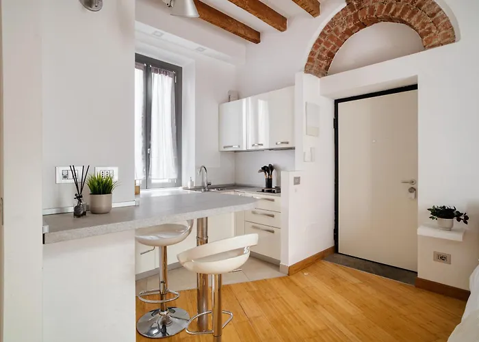 アパート Navigli Modern In Design Area By Mastery ミラノ