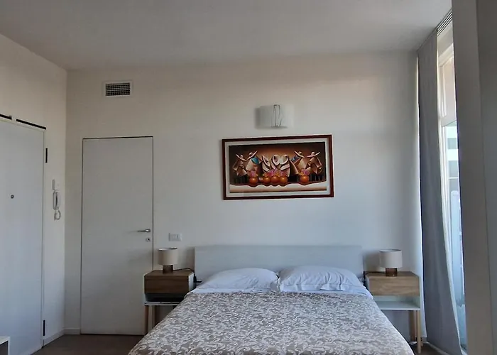 Cozy Flat In Famagosta Area Near Unipol Forum Di Assago *