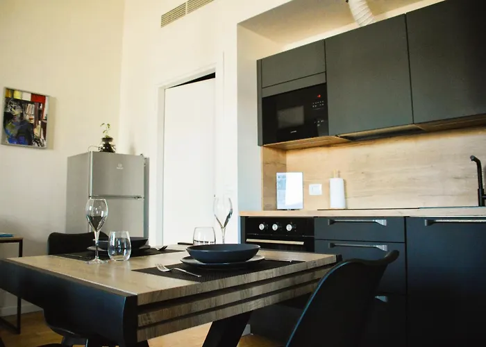 Nuovo Loft Con Terrazza, M2, Navigli, Ieo, Humanitas, Assago Skating Arena