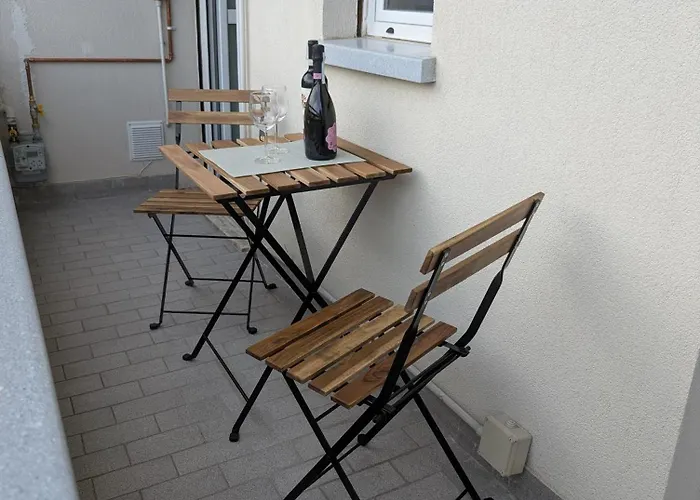 Urban - Near San Siro Stadium, Fiera Milano, American Embassy, Portello, Life And Arco Della Pace Movida 밀라노