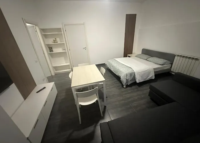 Apartment Trend Vicio La Metro Maciacchini Moderni Wi Fi Gratuito Nuova Gestione Mailand