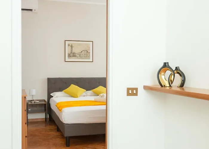 Artstay Porta Romana Apt, Parking, Centre アパート *