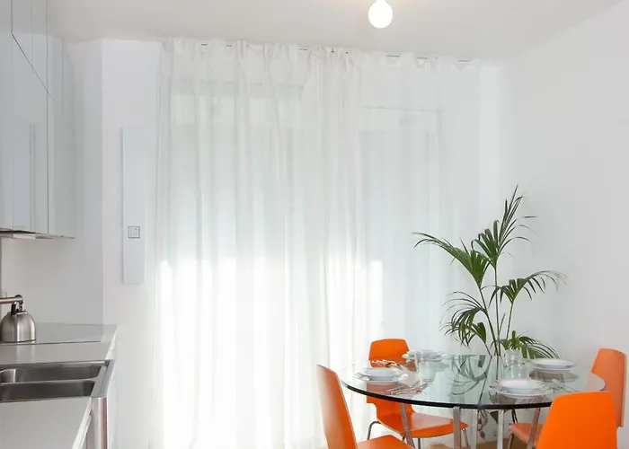 New Palace - Luxury Next To Metro M4 Lejlighed *