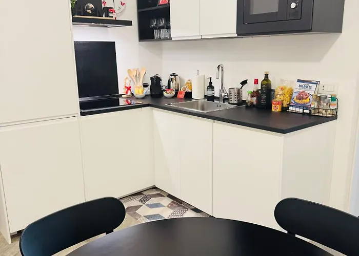 Glamour Liberty Sabotino38 * 밀라노