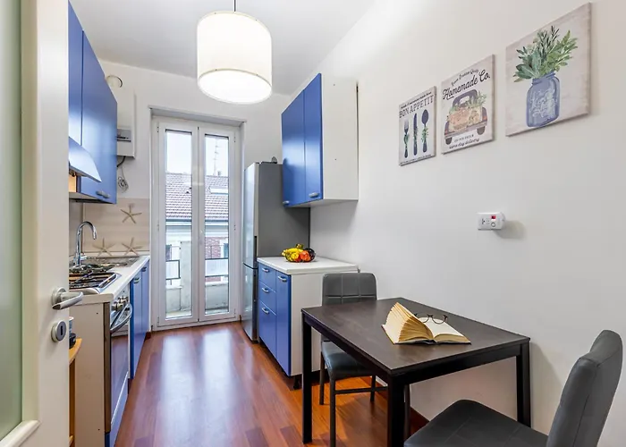 公寓 Porta Romana Luminoso Trilocale Con Balcone *