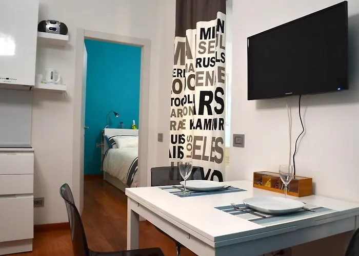 Well Equipped Close To מילאנו