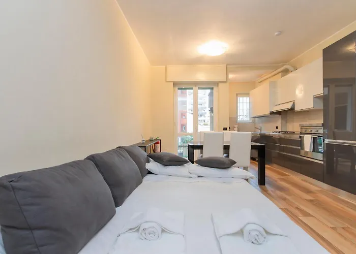 Prestigioso In Zona Tortona - Solari *