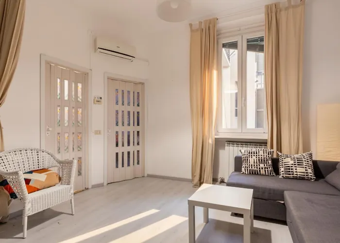 Apartman 12 Minutes From Duomo - Modern Loft *