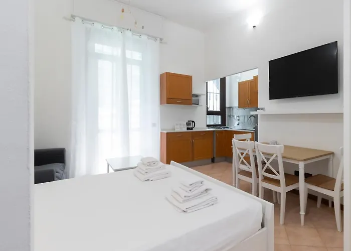 Italianway Easy - Grosseto 3 * Milán