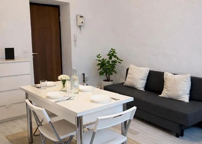 アパート Duomo-garibaldi