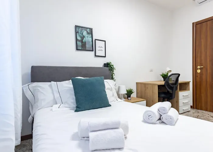 Apartmán Spacious 4-bed 2-bath, 3 Min Walk To M1 Bande Nere *