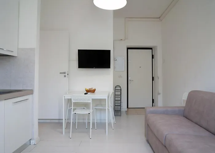 Metro Wi-fi Easy Check-in Apartamento Milão