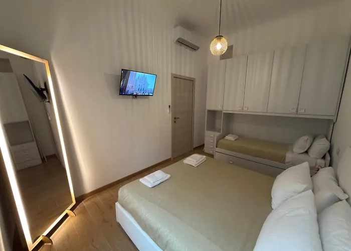 - 2br 2ba - 5 Min Walk To Metro & Train Appartement Milaan