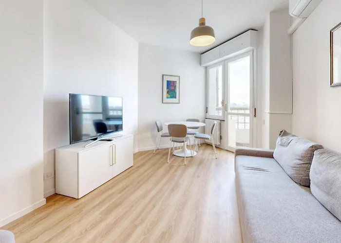 Brand New 1 Bedroom In Navigli Area Apartmán