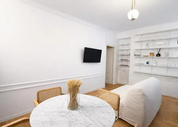 Appartement La Casa Di Gylda - San Siro 2br Design - Walk To Stadium & M5 *