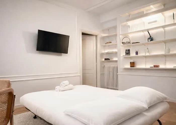 La Casa Di Gylda - San Siro 2br Design - Walk To Stadium & M5 Appartement