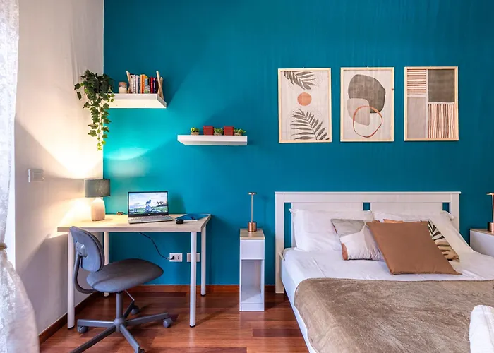 公寓 Porta Romana Luminoso Trilocale Con Balcone