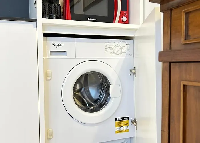 Beltrade - Vicino Stazione * Milano