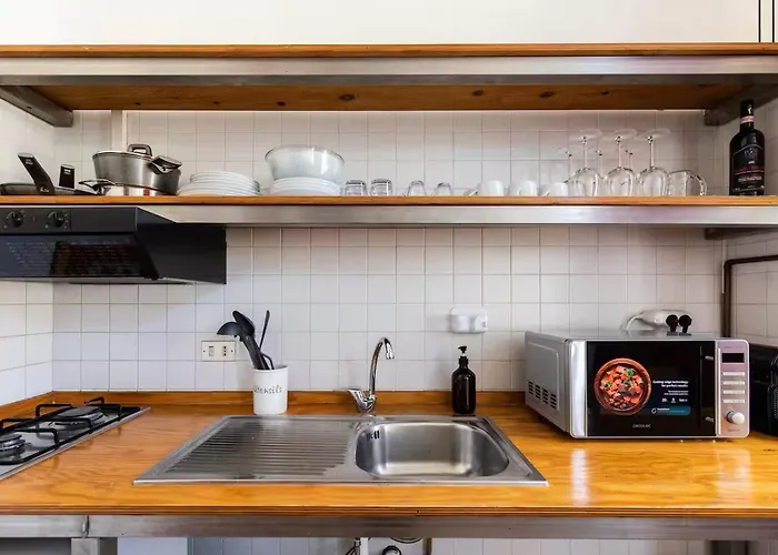 Apartment Artstay Porta Romana Parking 3th Floor No Lift Milan