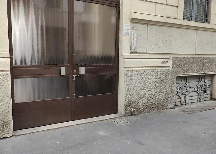 In Lambrate * Milánó