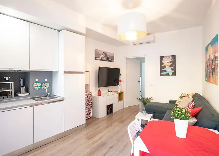 Only 10 Min To Duomo, Free Private Parking Easy Living Apartamento Milán