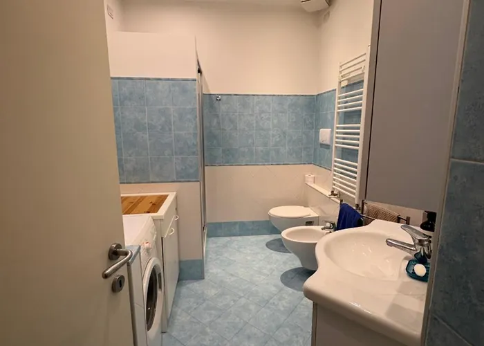 Loreto - Vicino Metro M1 Ed M2 Apartamento