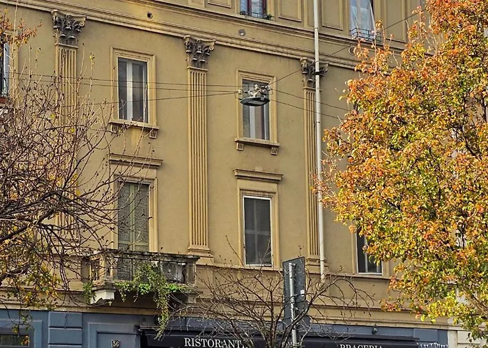 Eanna Scalo Porta Romana Prada *