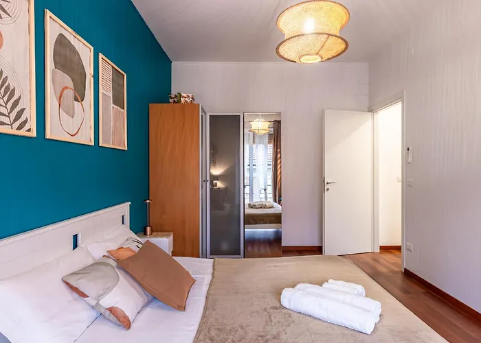 公寓 Porta Romana Luminoso Trilocale Con Balcone