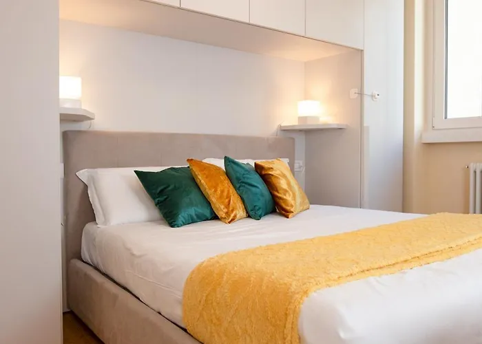Artstay Luxury Sempione, Centre Апартаменты