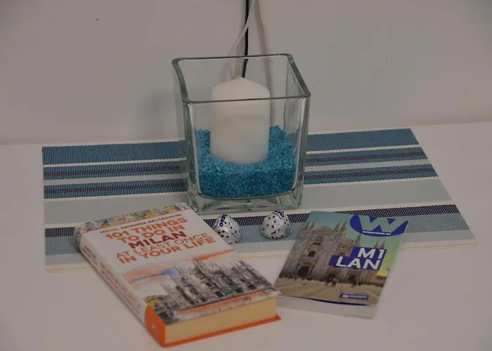 Well Equipped Close To アパート