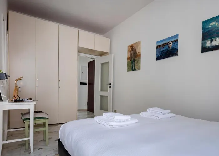 Italianway Easy - Sirte 6 ميلان