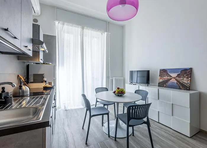 Lägenhet Lovely - 15 Minutes To Duomo