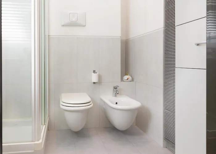 Artstay Duomo, Super Central, M2, M3 & M1 *