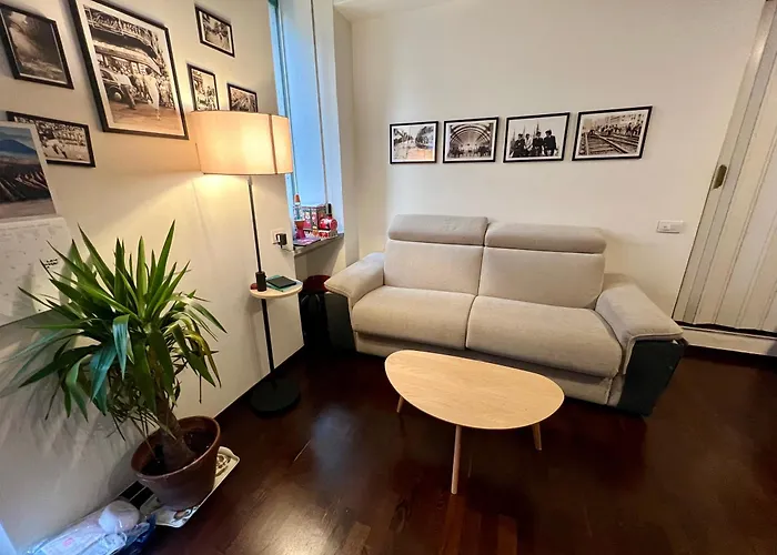 Guesthost - Modern And Cozy Near Amendola M1