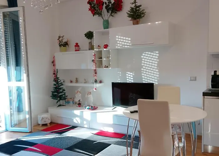 Loft Moderno Zona 8 ミラノ