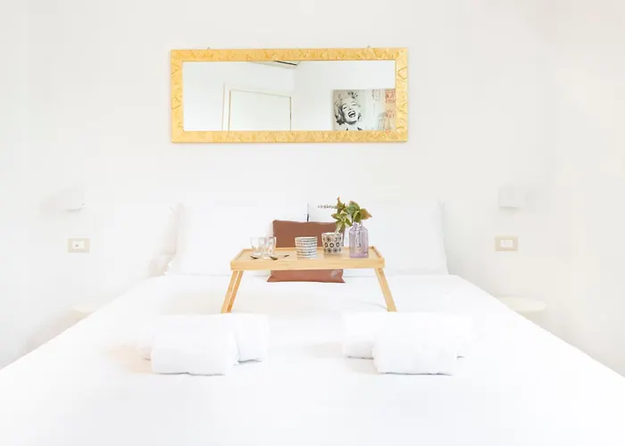 Easylife - - Spallanzani 6 - Porta Venezia Appartement *