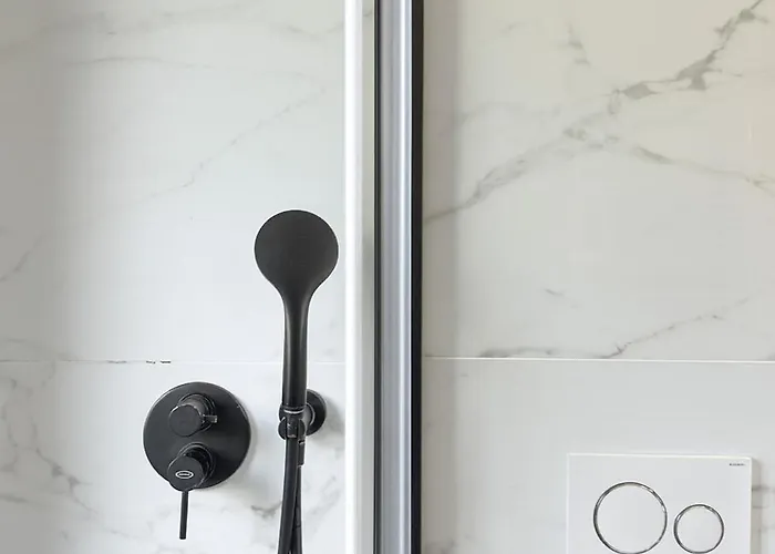 Apartman The Boutique - Tram 14 Direct To Duomo - Tortona Design With Balcony - Center