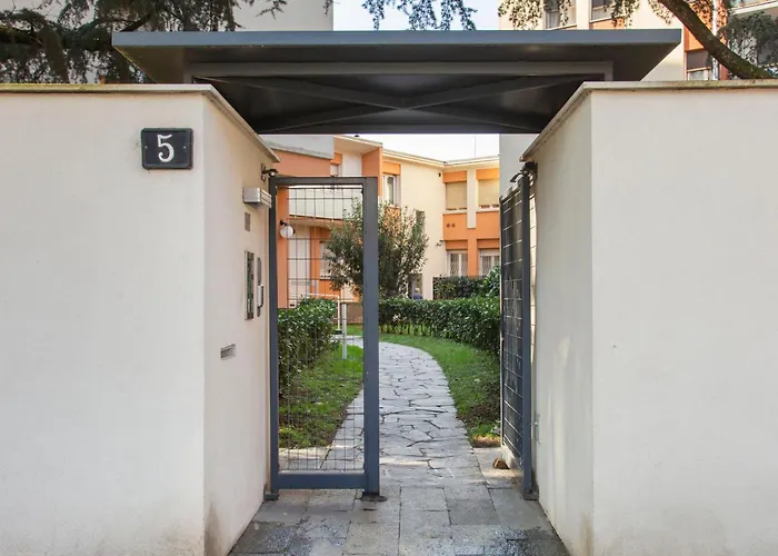 Apartment Kaktus House - Your Away From In