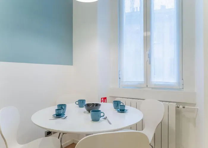 Apartment Moda Porta Romana M3 Lodi Tibb Self-check-in *