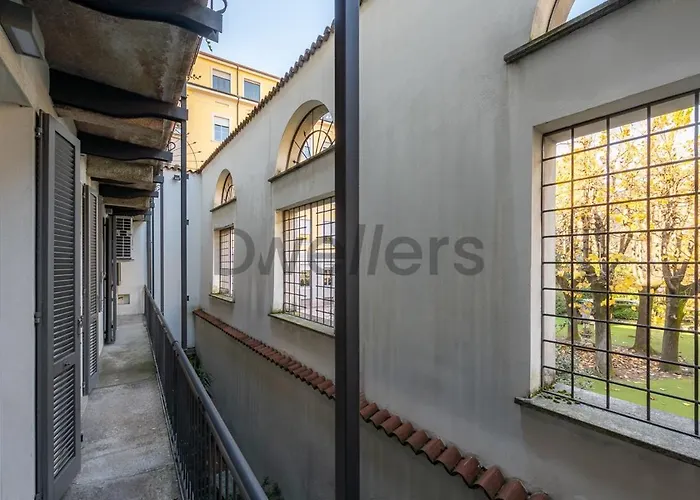 Sant Ambroeus Апартаменты *