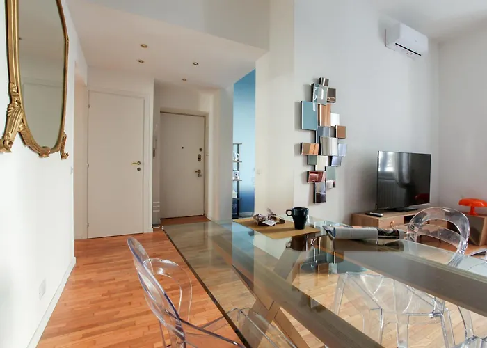 Hacca Collection - Chic 2br In Cool Porta Venezia District Apartamento *