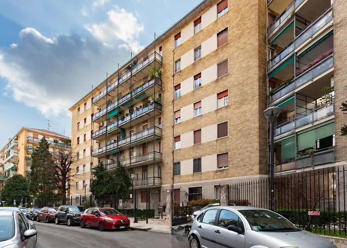 Apartmán Spacious 4-bed 2-bath, 3 Min Walk To M1 Bande Nere